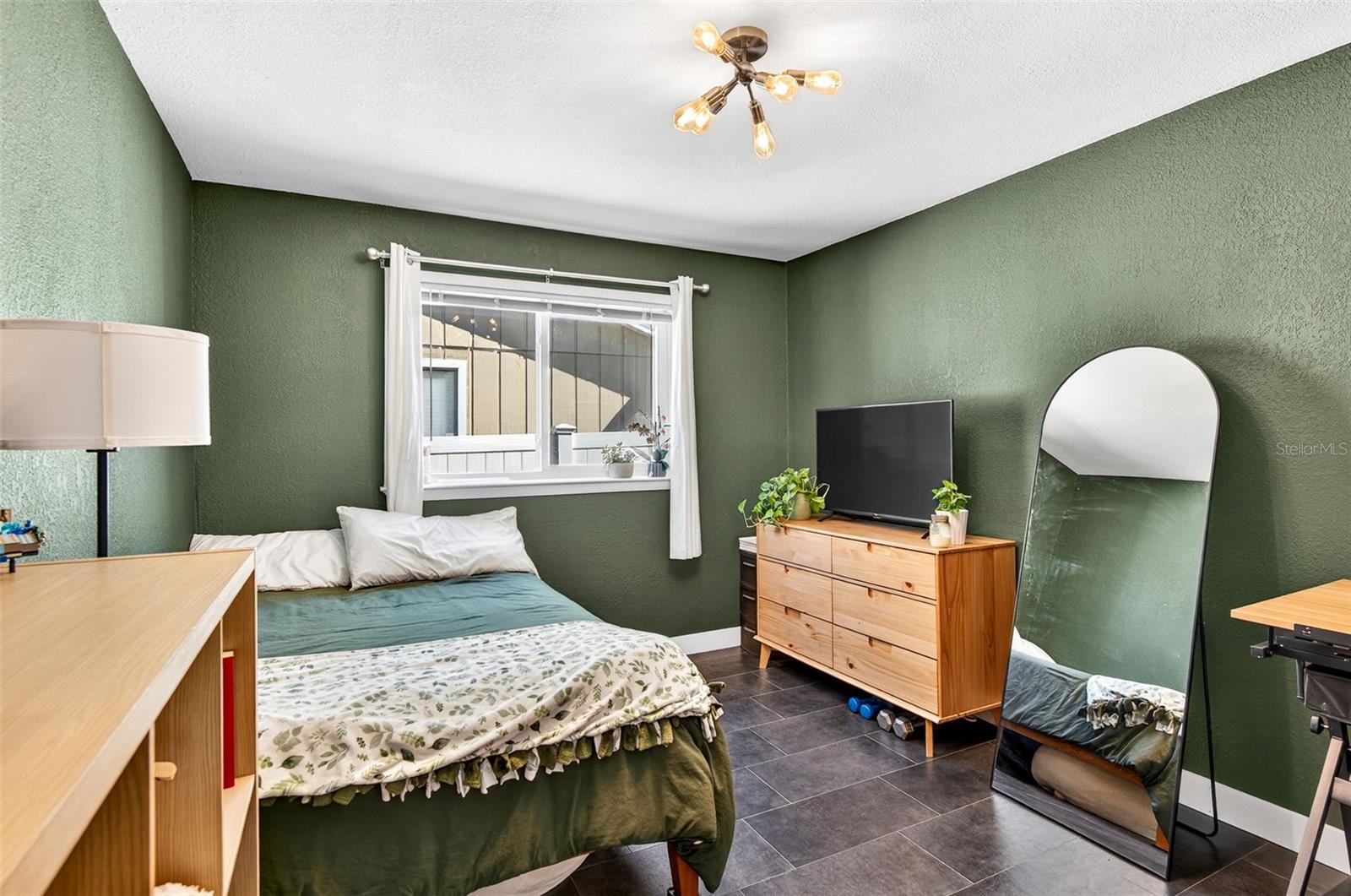 GULF BREEZE ESTATES - Residential