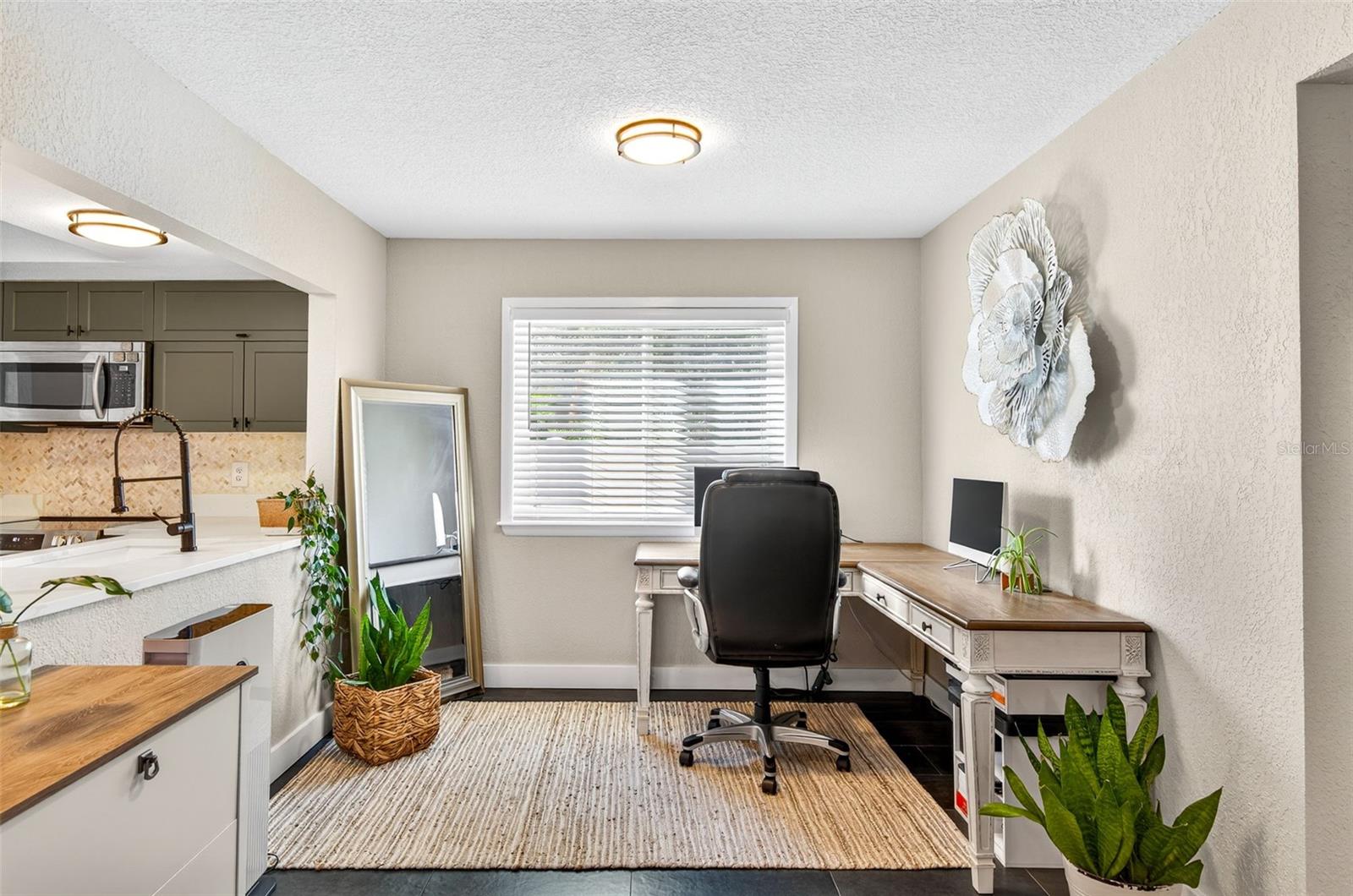 GULF BREEZE ESTATES - Residential