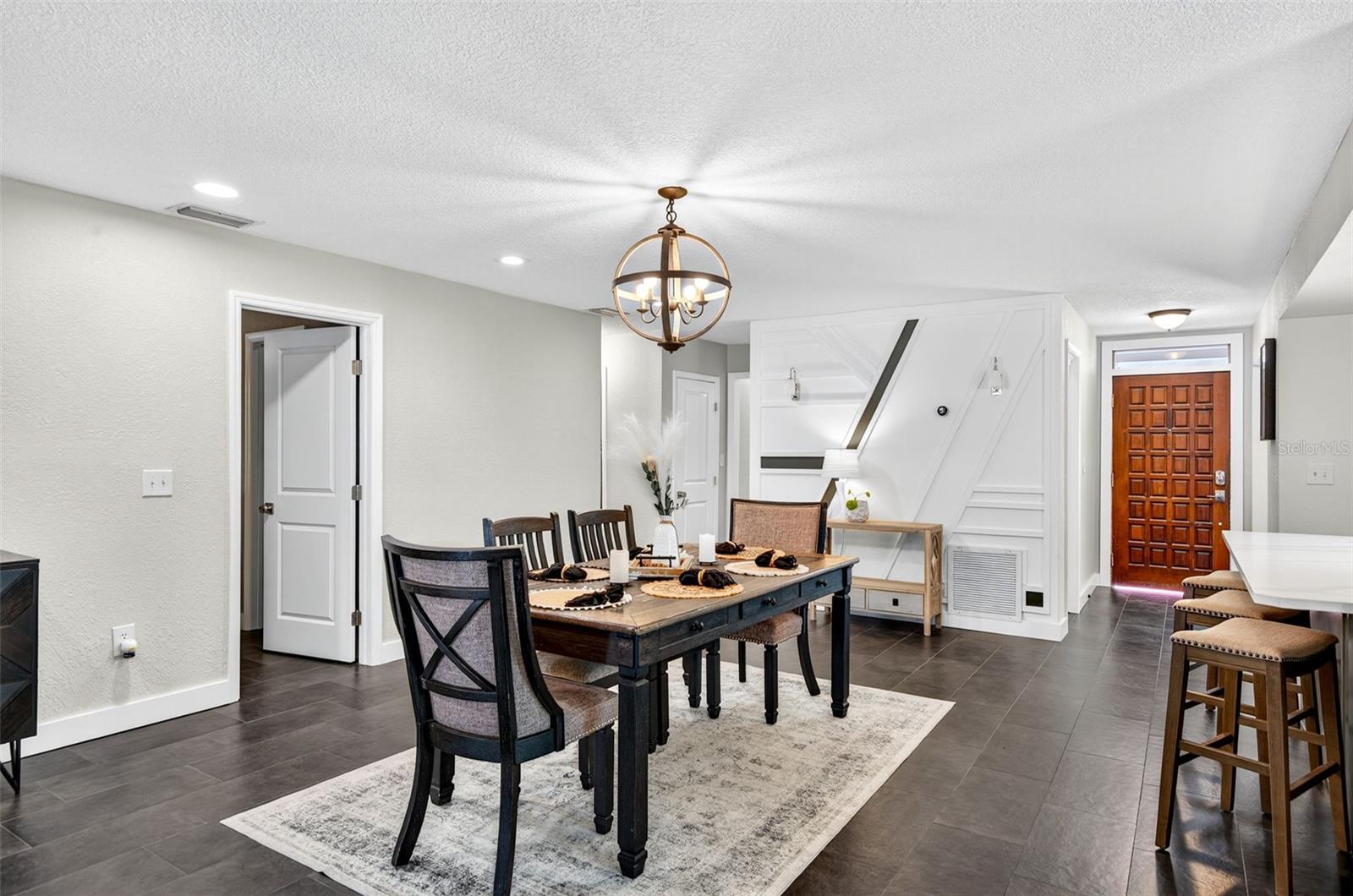 GULF BREEZE ESTATES - Residential