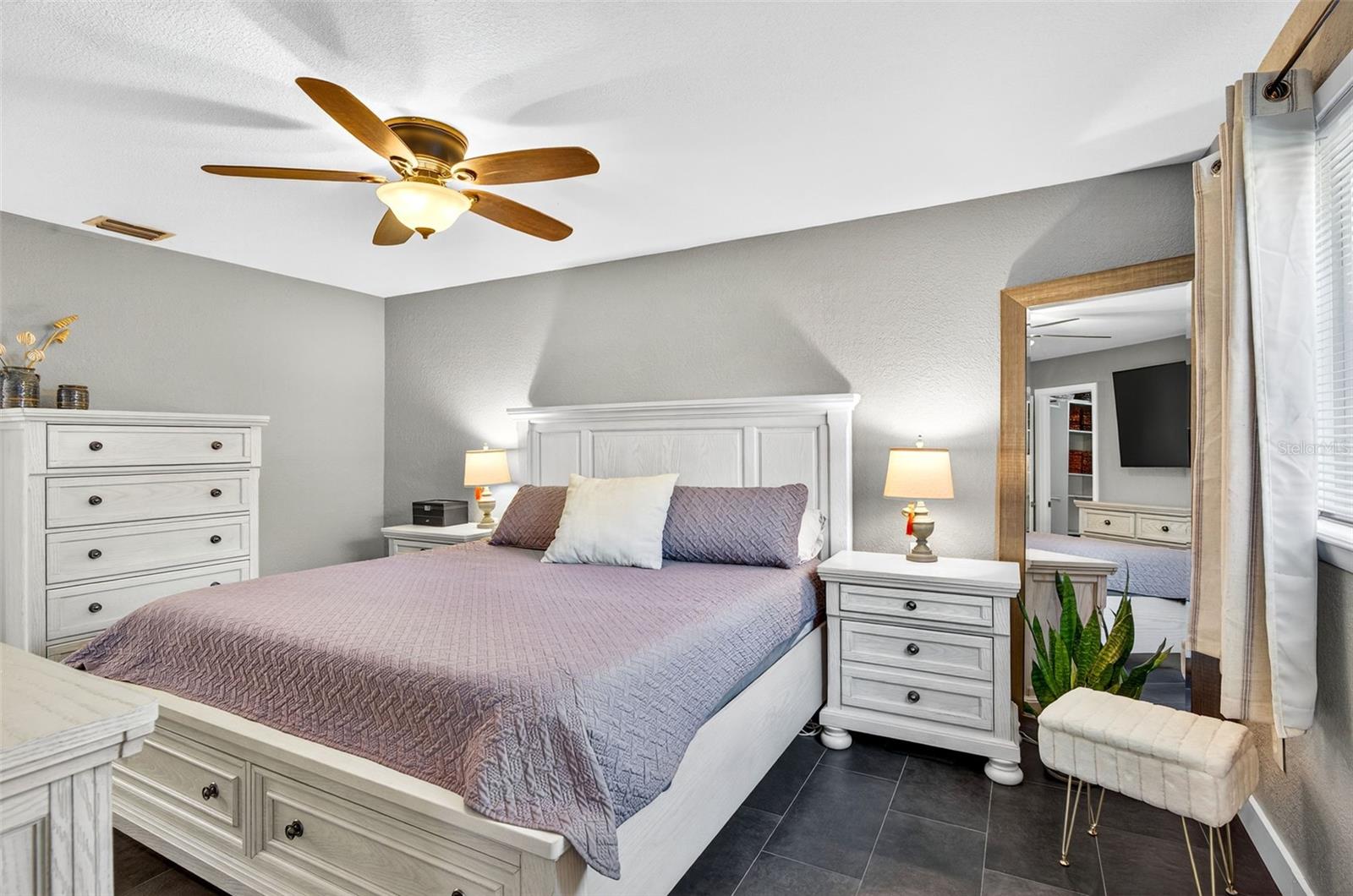 GULF BREEZE ESTATES - Residential