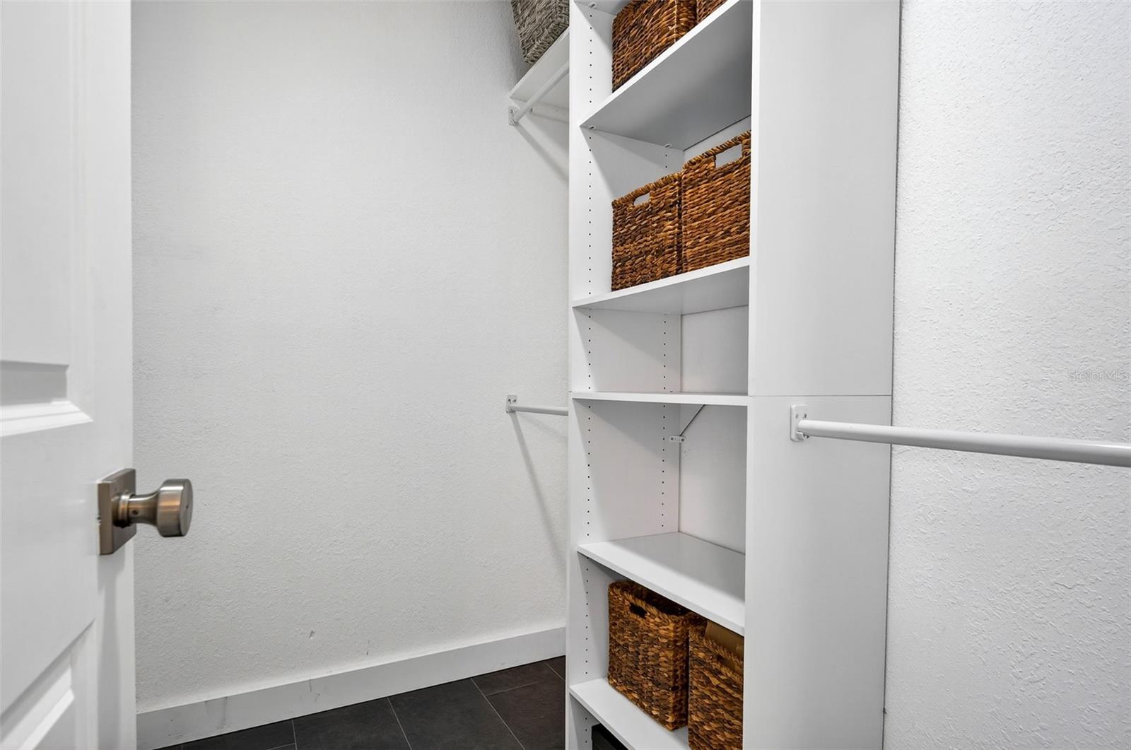 GULF BREEZE ESTATES - Residential