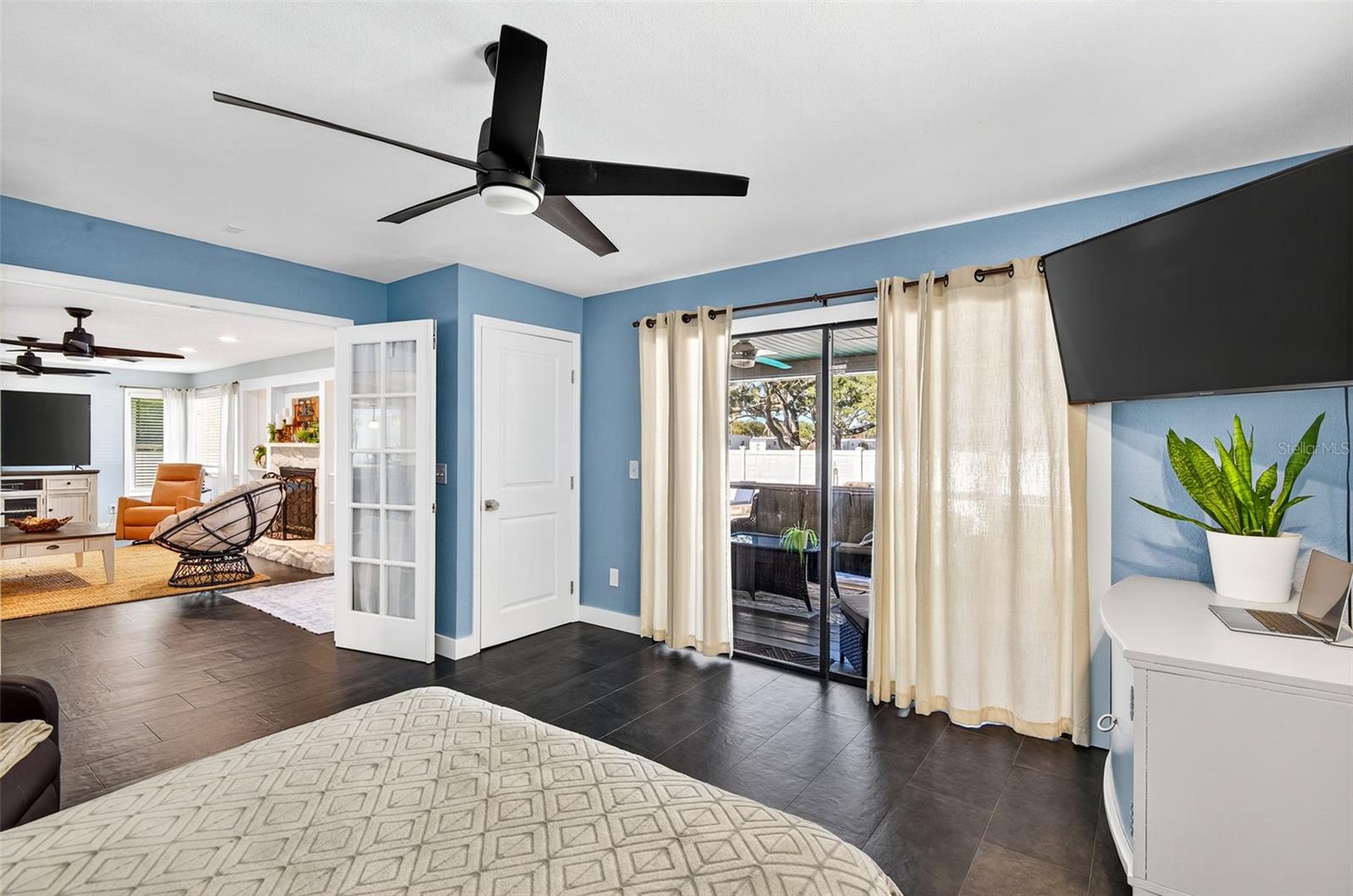 GULF BREEZE ESTATES - Residential