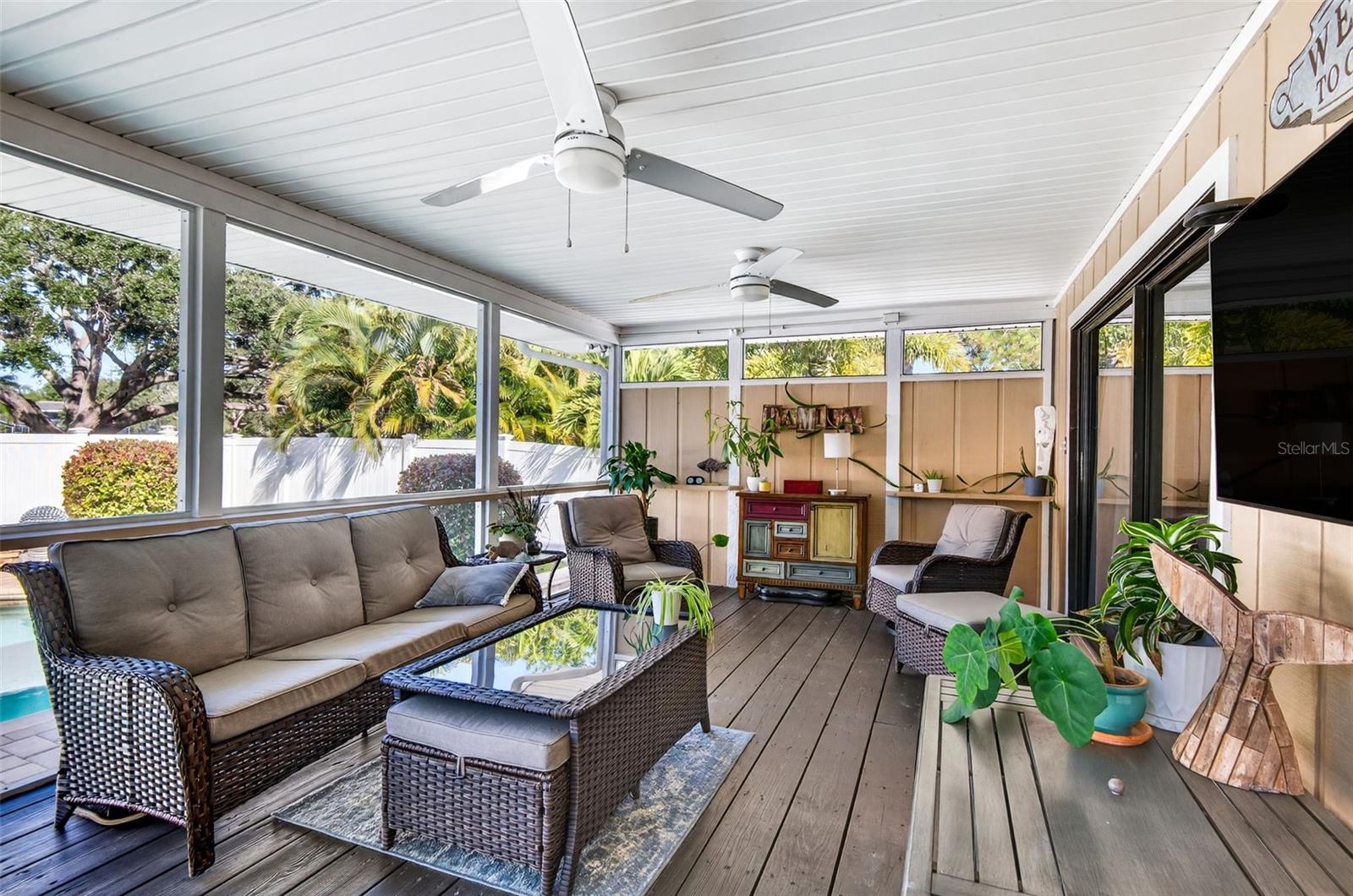 GULF BREEZE ESTATES - Residential