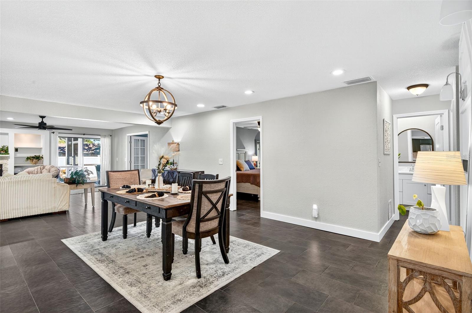 GULF BREEZE ESTATES - Residential