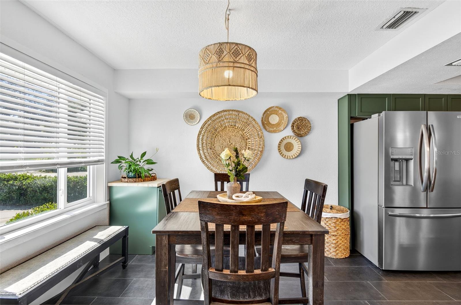 GULF BREEZE ESTATES - Residential