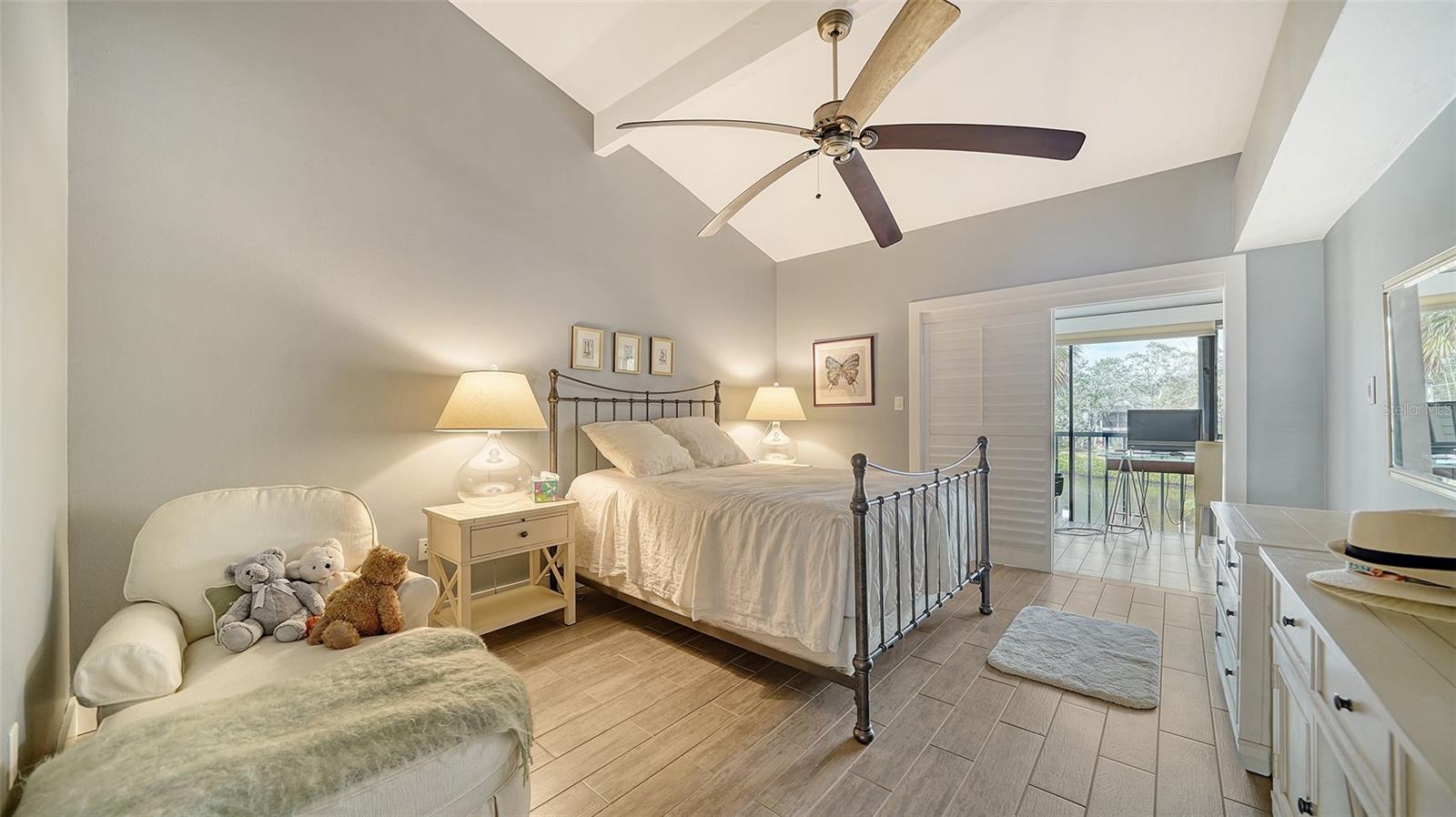 PELICAN COVE IX - Residential Lease