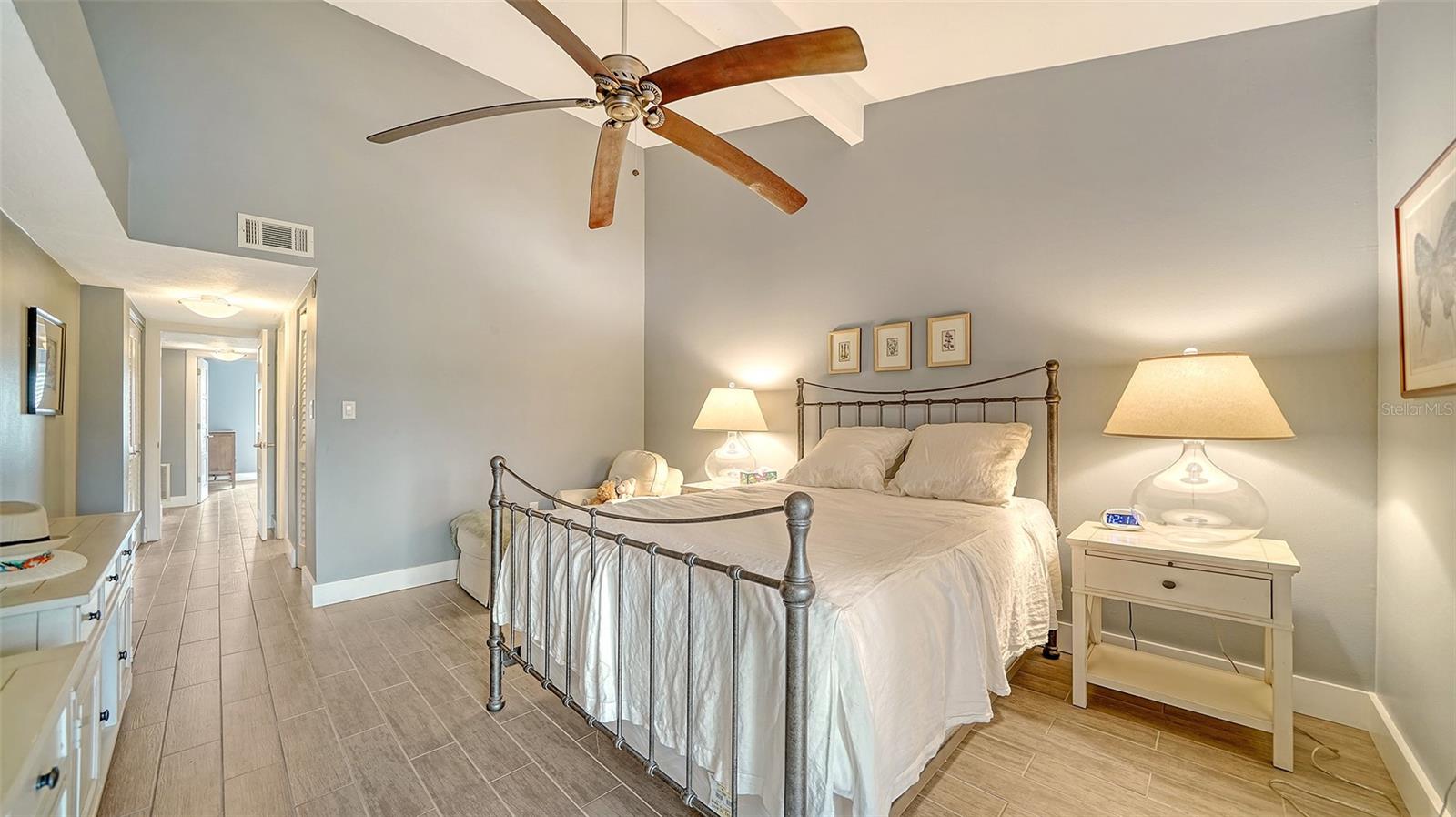 PELICAN COVE IX - Residential Lease