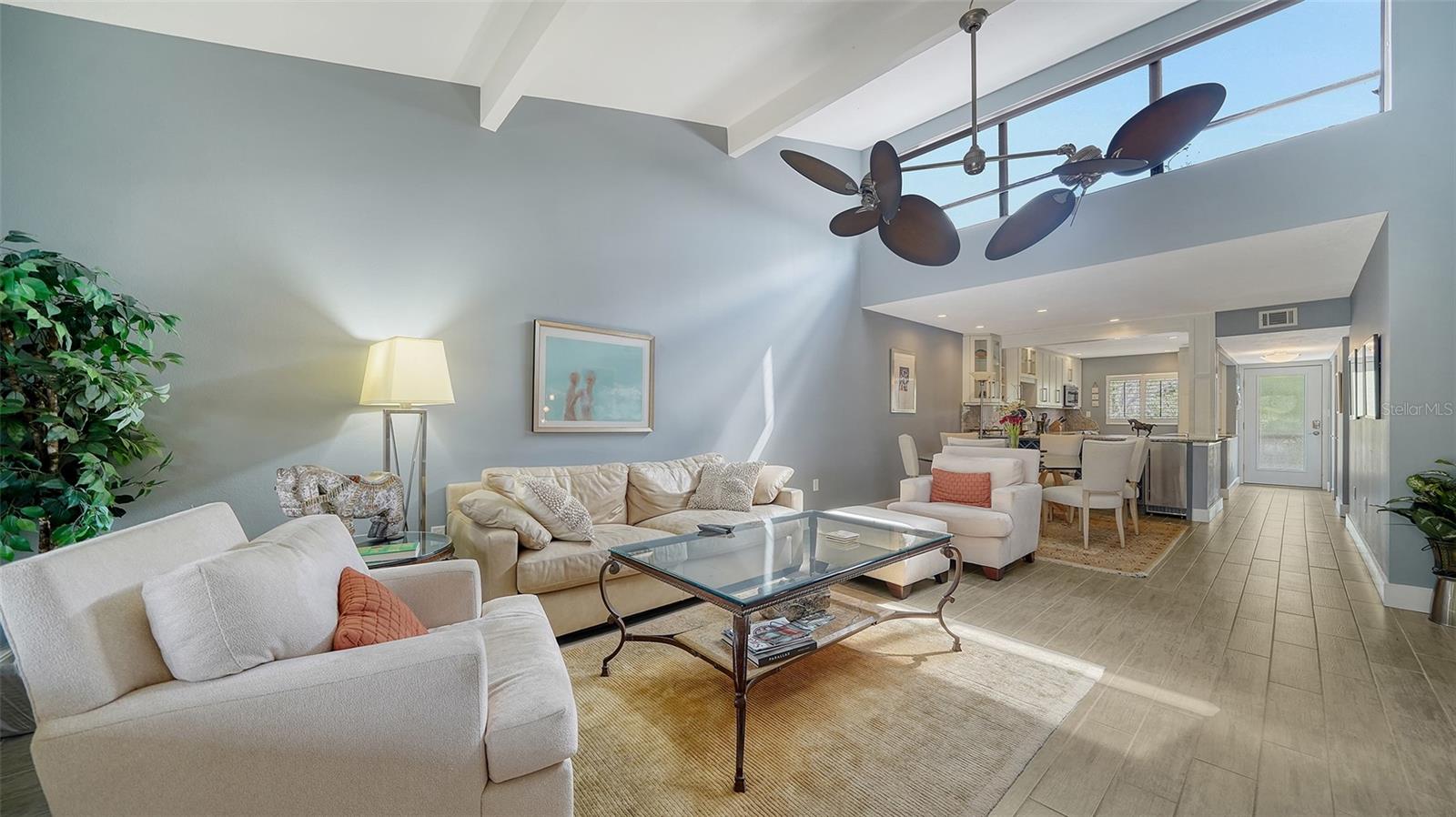 PELICAN COVE IX - Residential Lease