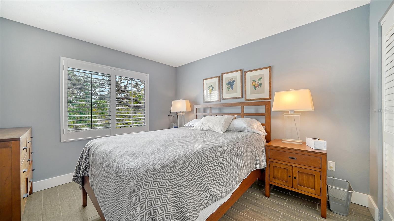 PELICAN COVE IX - Residential Lease