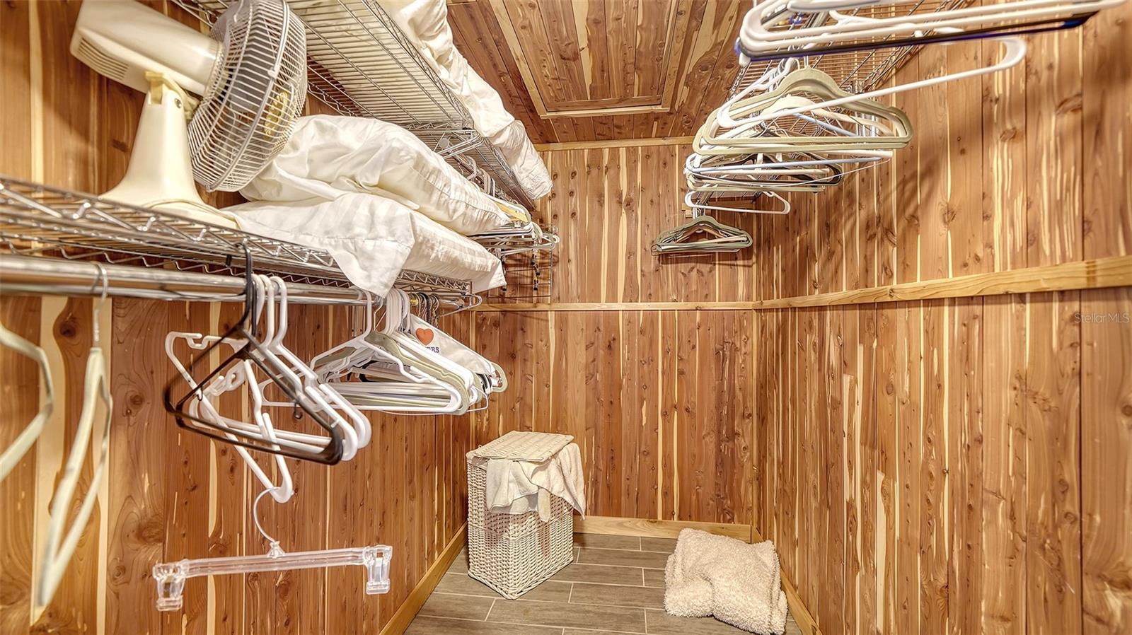 PELICAN COVE IX - Residential Lease