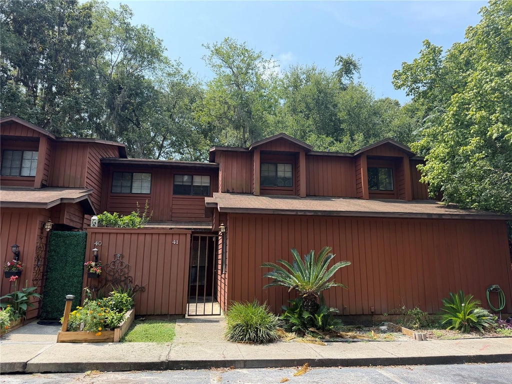Photo of 900 SW 62nd Boulevard #G41, Gainesville, FL 32607 (MLS # GC542287)