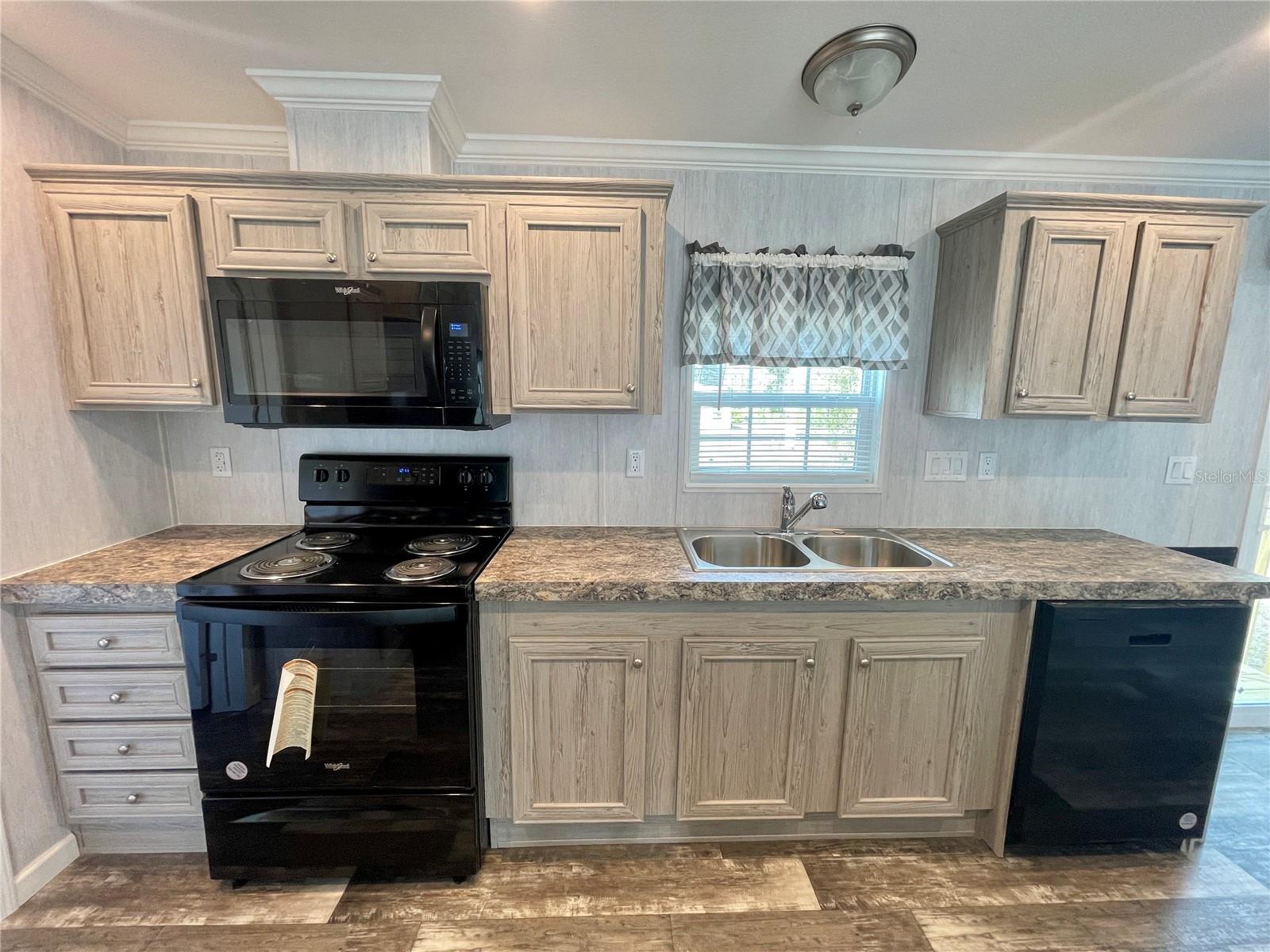 OCALA ESTATES - Residential