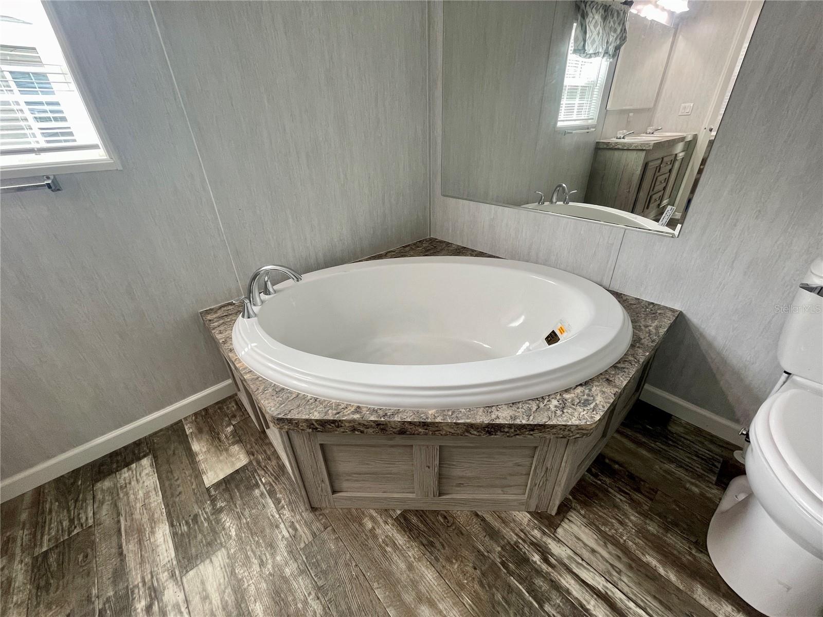 OCALA ESTATES - Residential