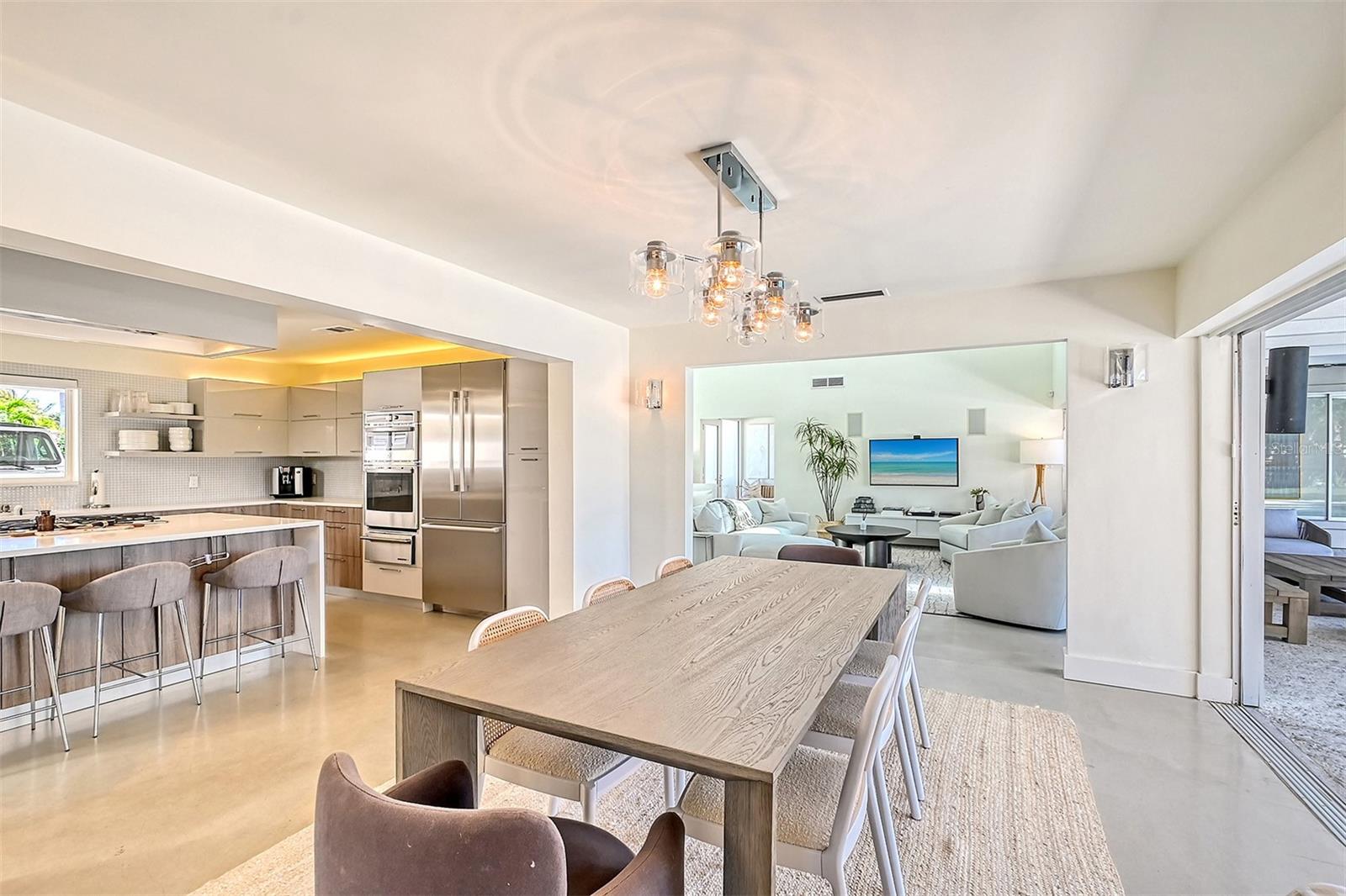 LIDO SHORES - Residential