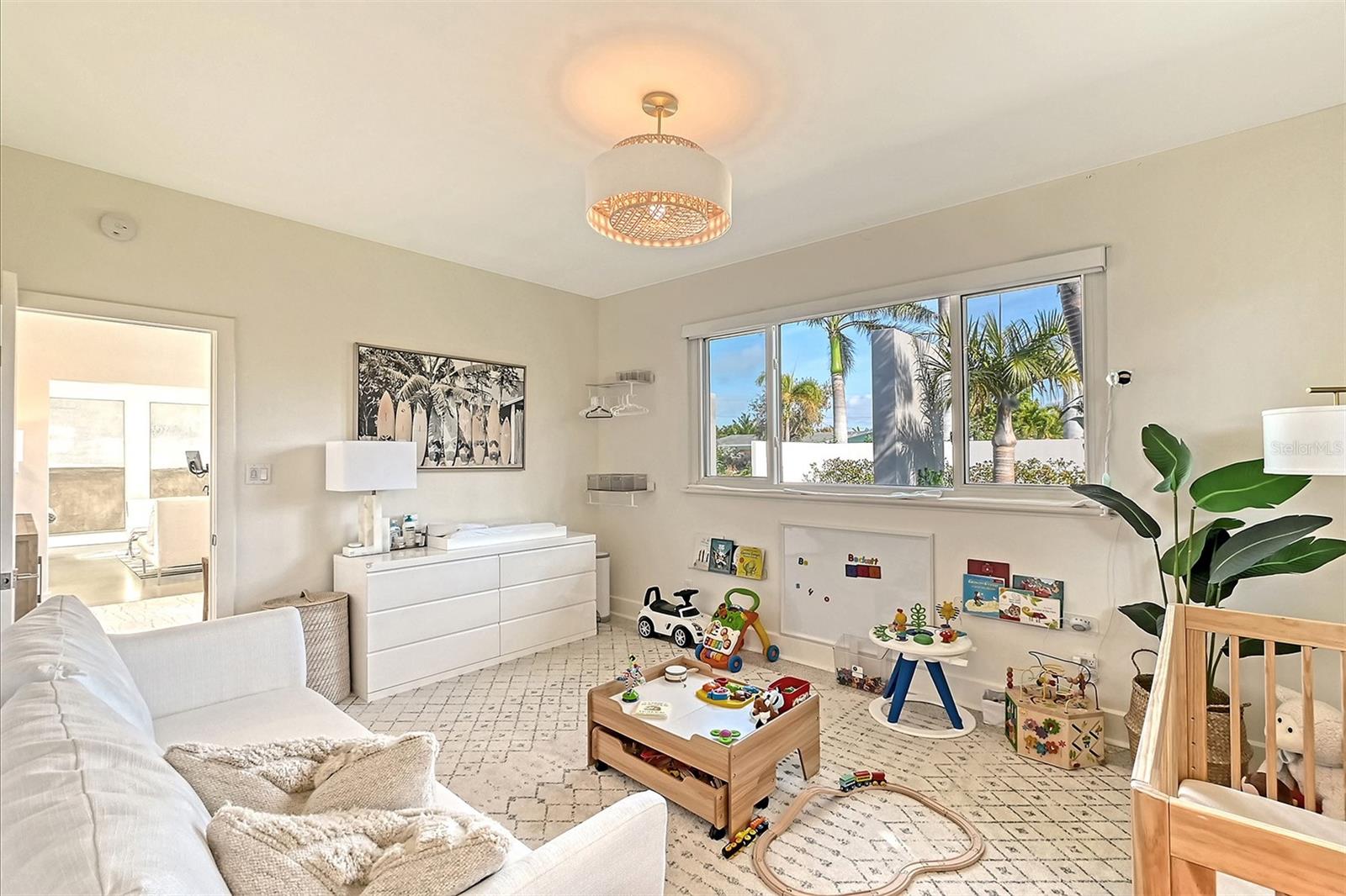 LIDO SHORES - Residential