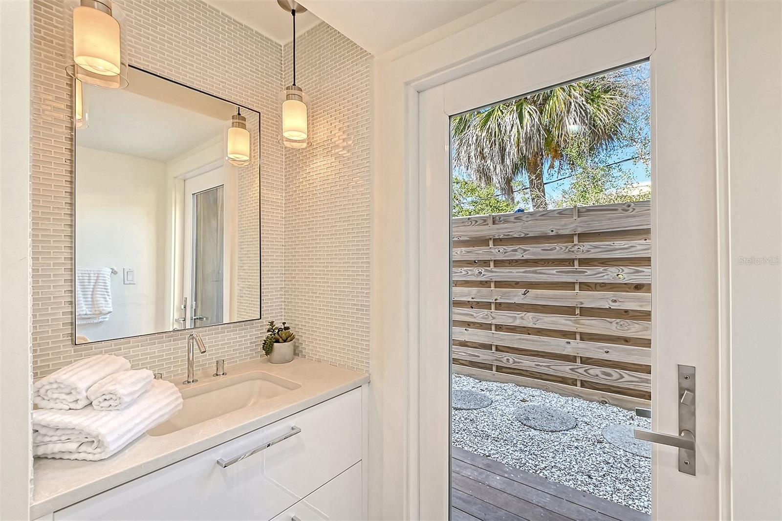 LIDO SHORES - Residential