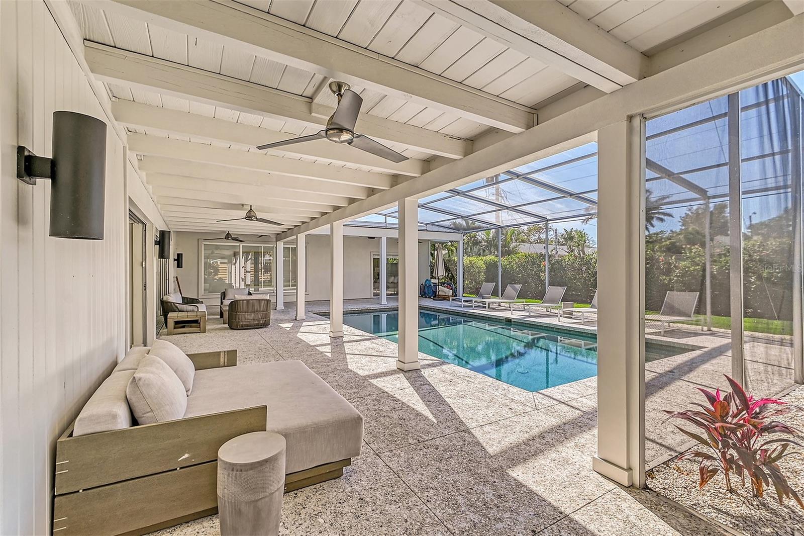 LIDO SHORES - Residential