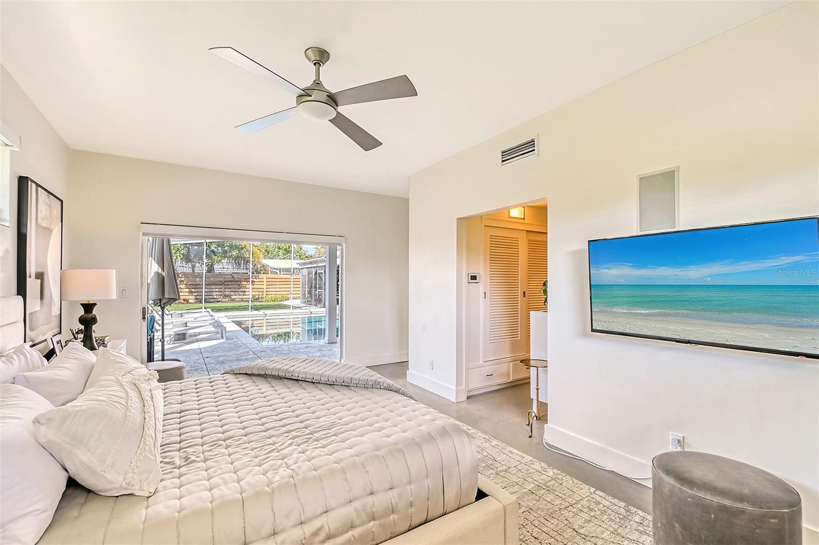 LIDO SHORES - Residential