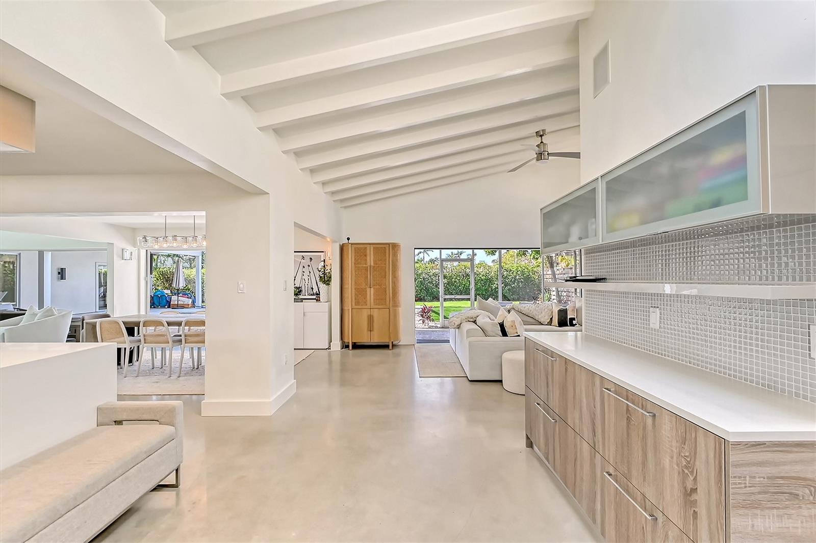 LIDO SHORES - Residential