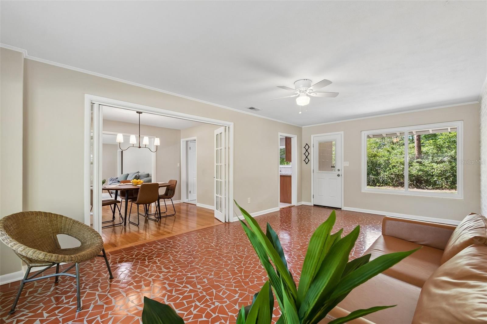 3706 SW 2ND PLACE