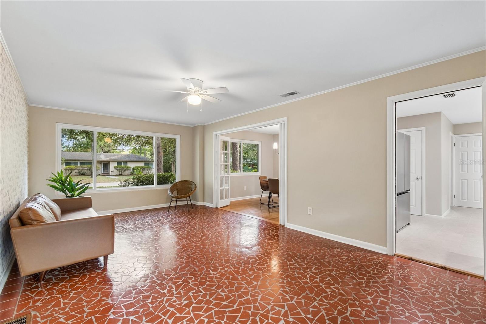 OAKLAND TERRACE - Residential