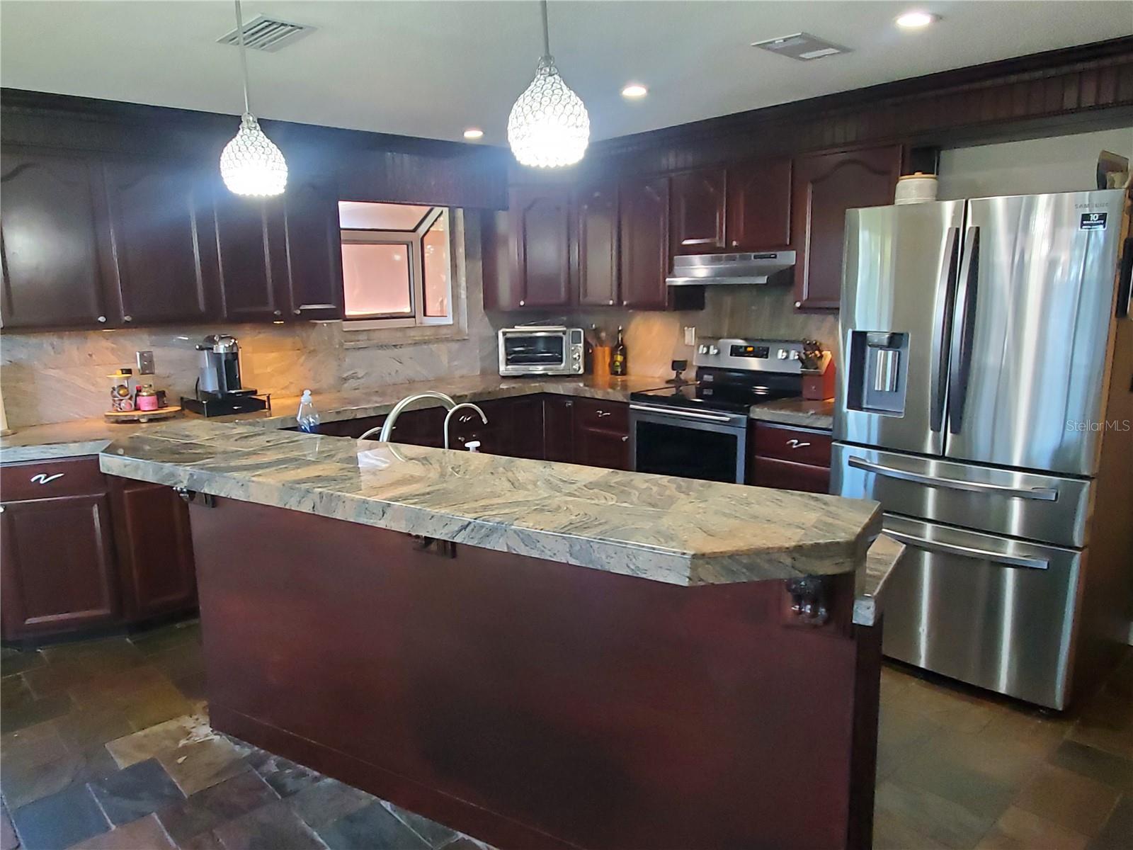 JASMINE LAKES - Residential