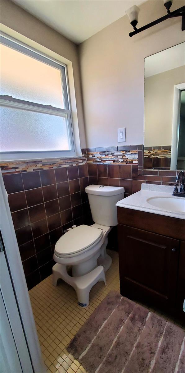 JASMINE LAKES - Residential