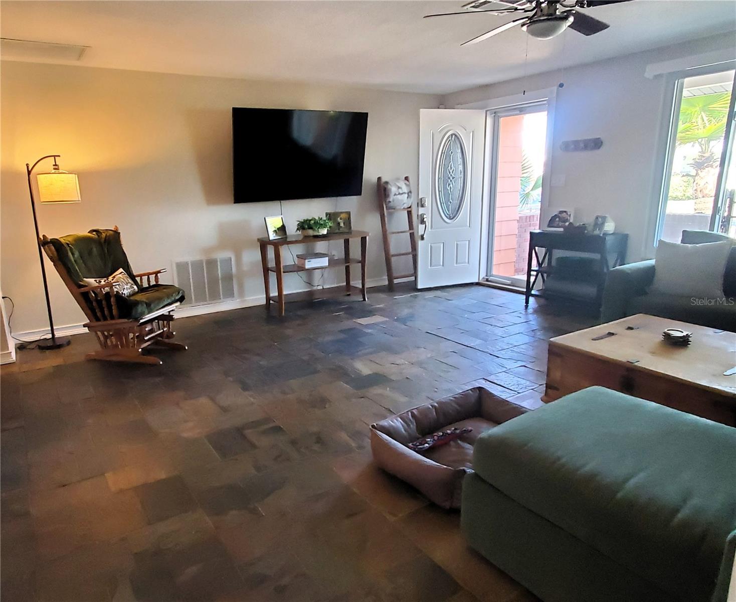 JASMINE LAKES - Residential