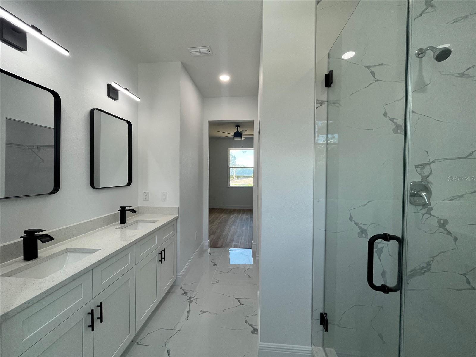 GREENWOOD COVE TWNHMS SUB - Residential