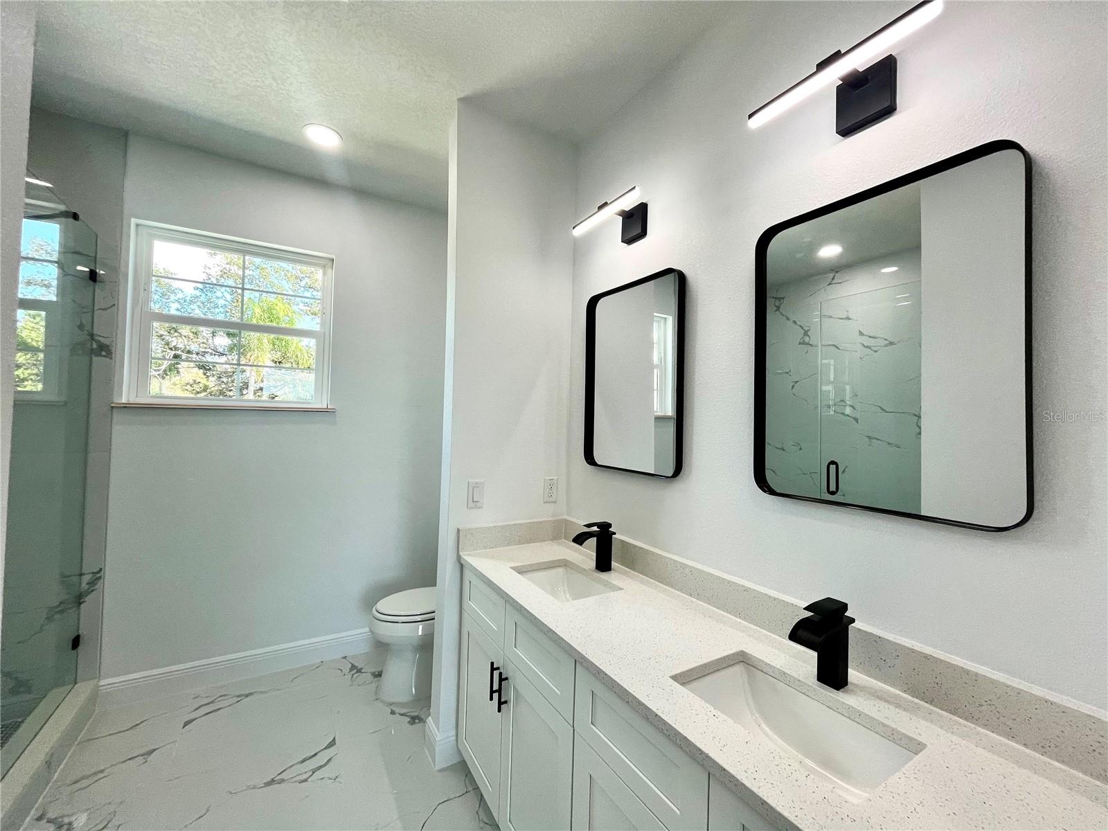 GREENWOOD COVE TWNHMS SUB - Residential