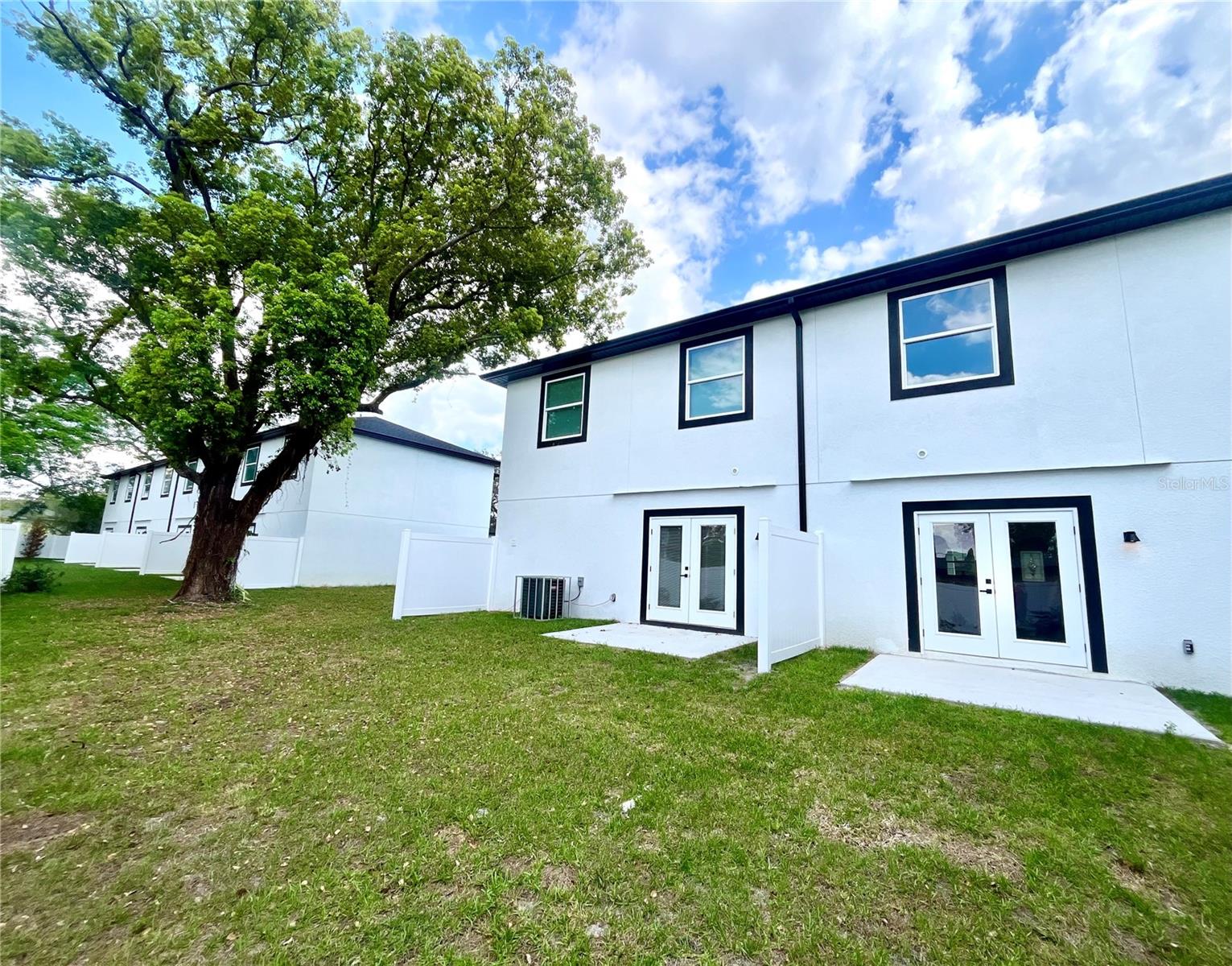 GREENWOOD COVE TWNHMS SUB - Residential