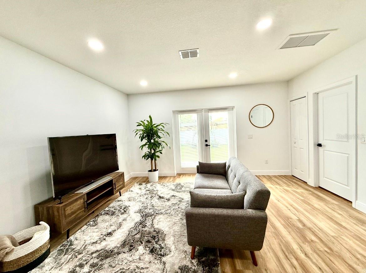 GREENWOOD COVE TWNHMS SUB - Residential