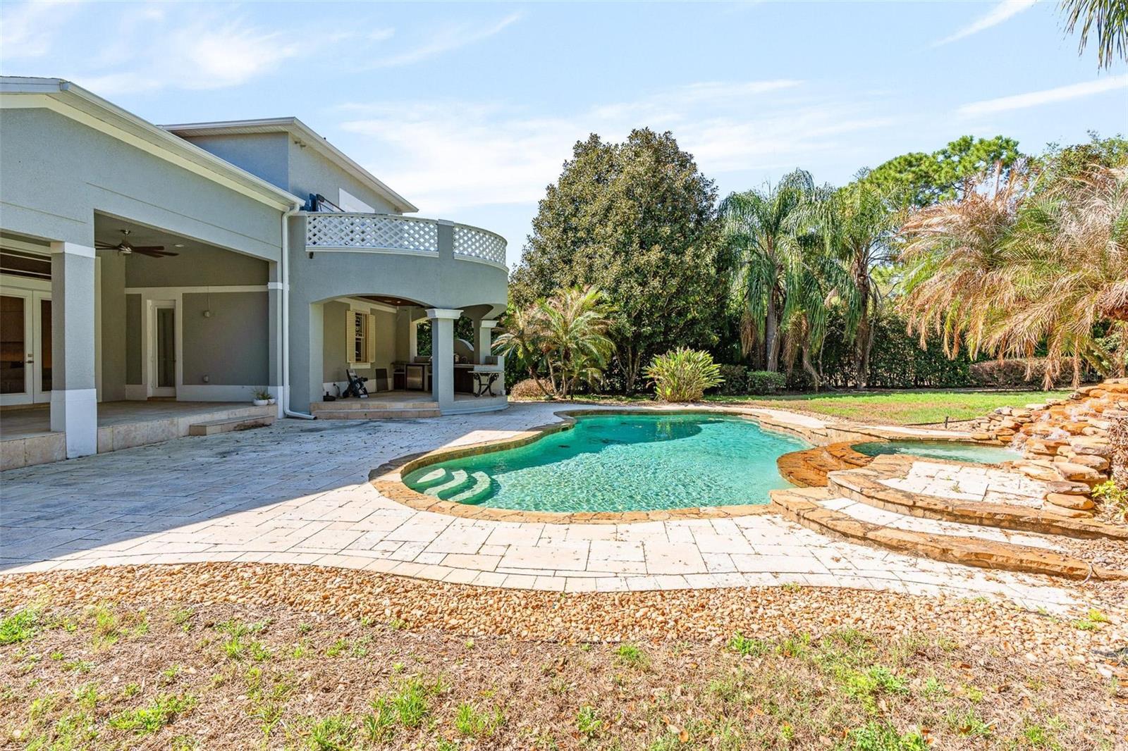 KEENES POINTE - Residential