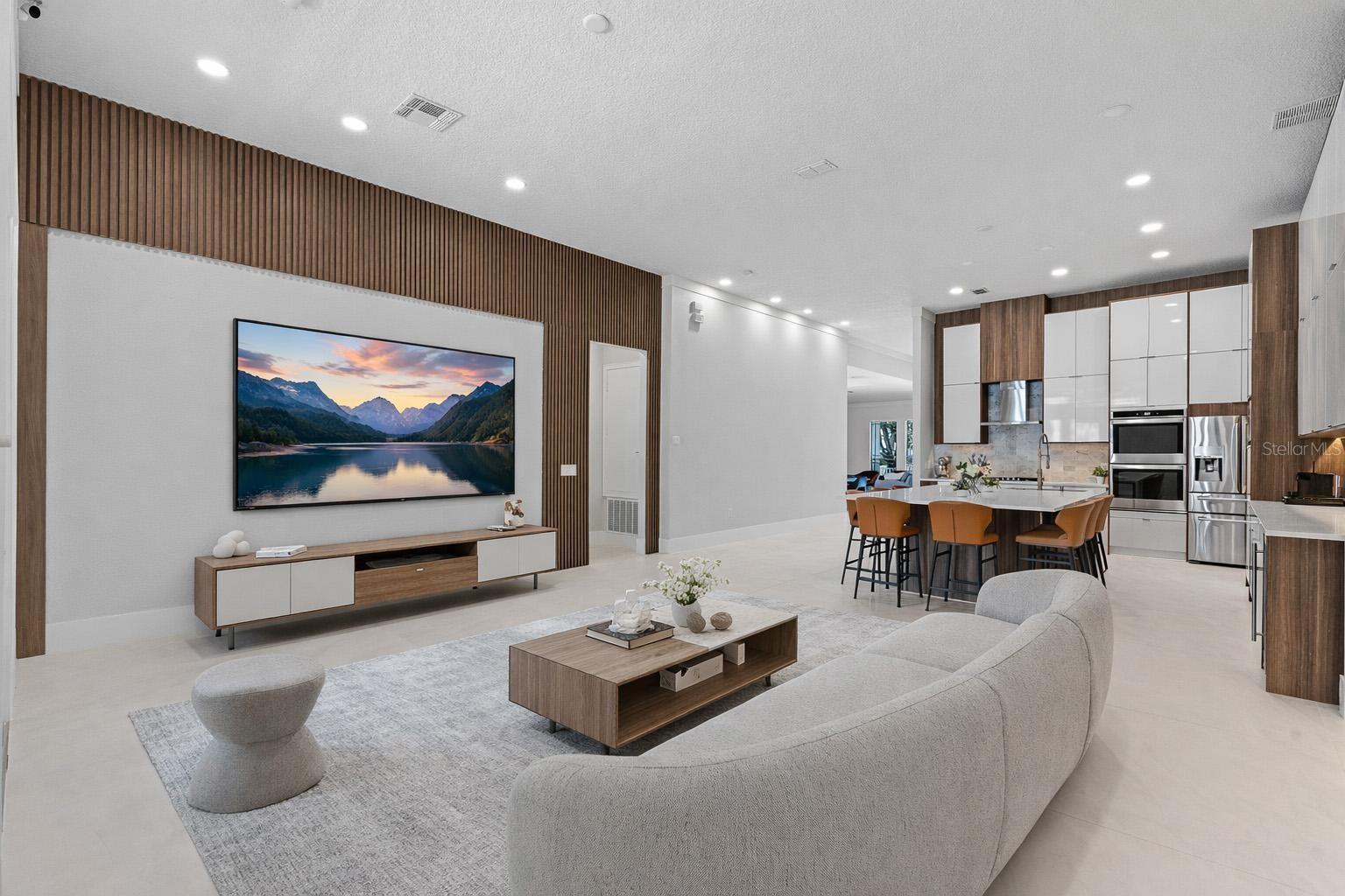 KEENES POINTE - Residential