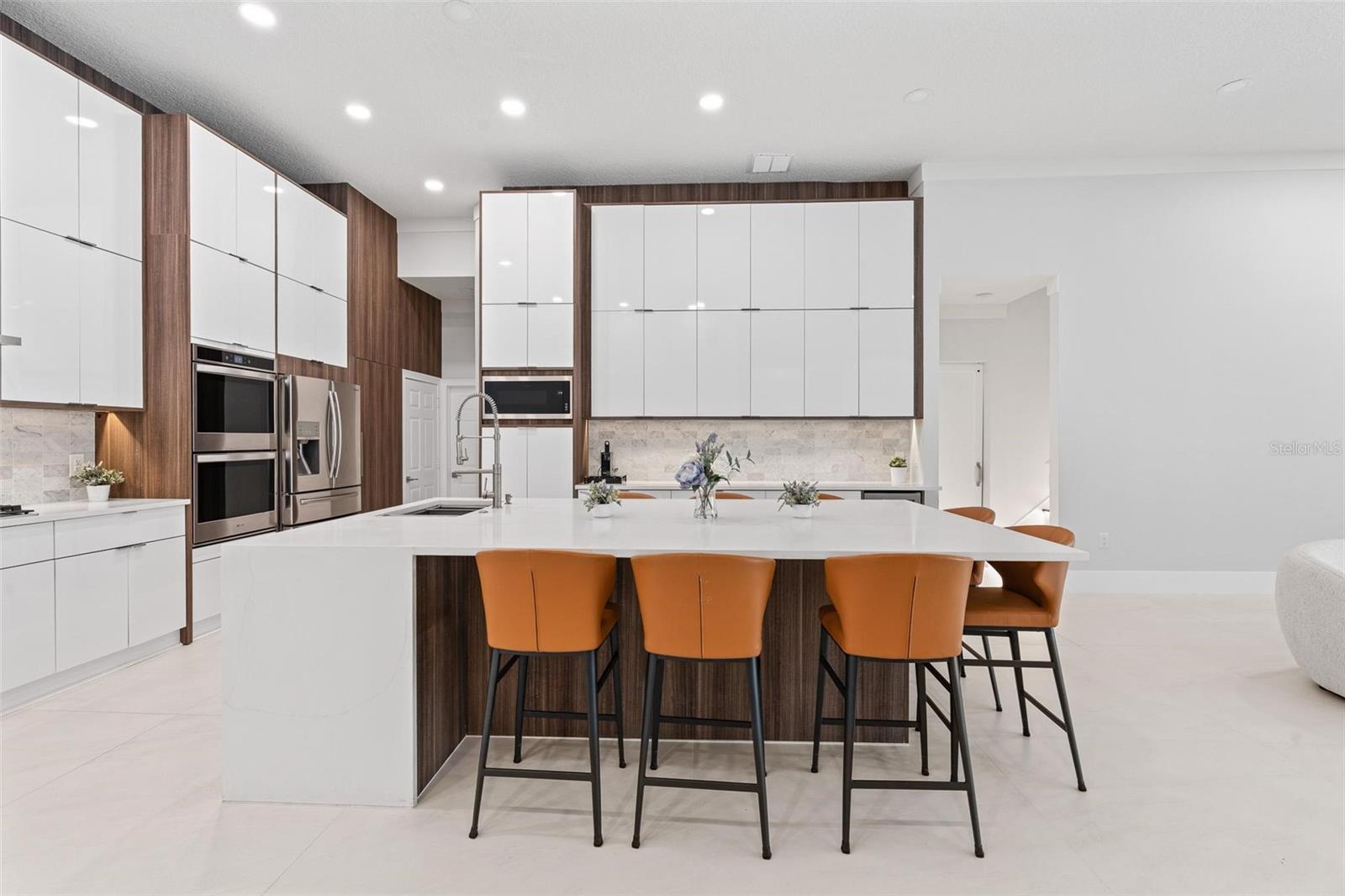 KEENES POINTE - Residential