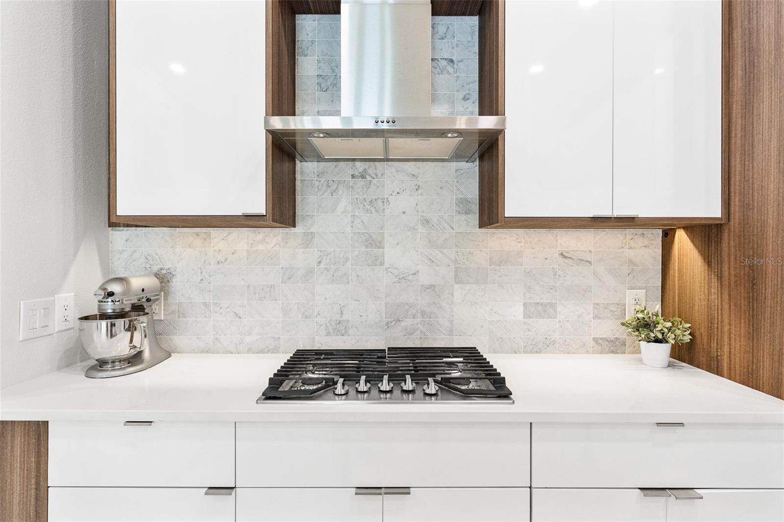 KEENES POINTE - Residential