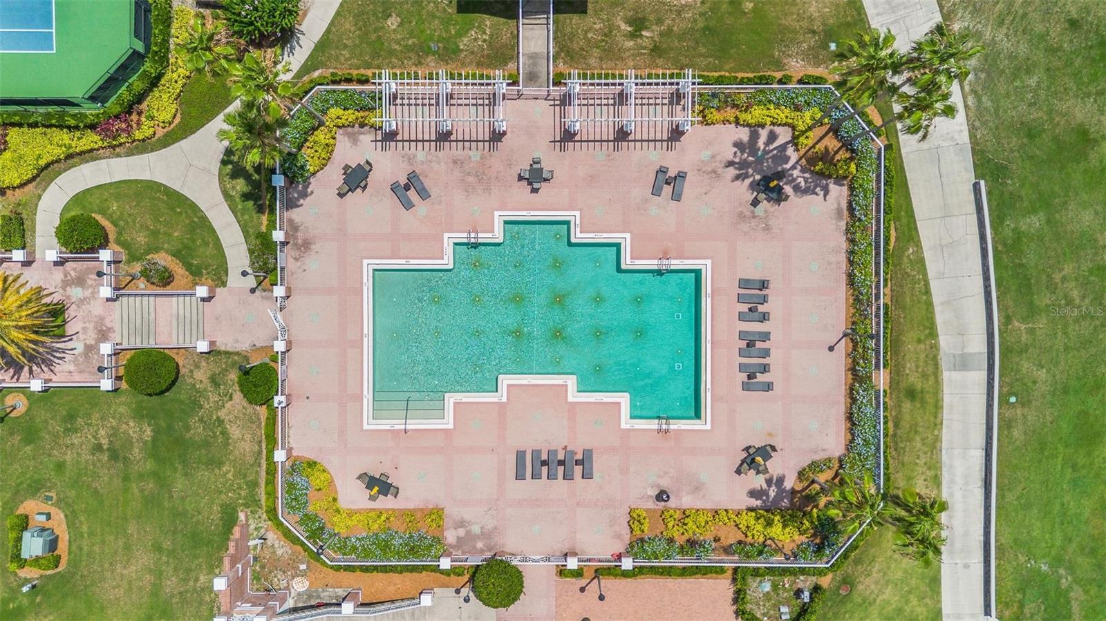 KEENES POINTE - Residential