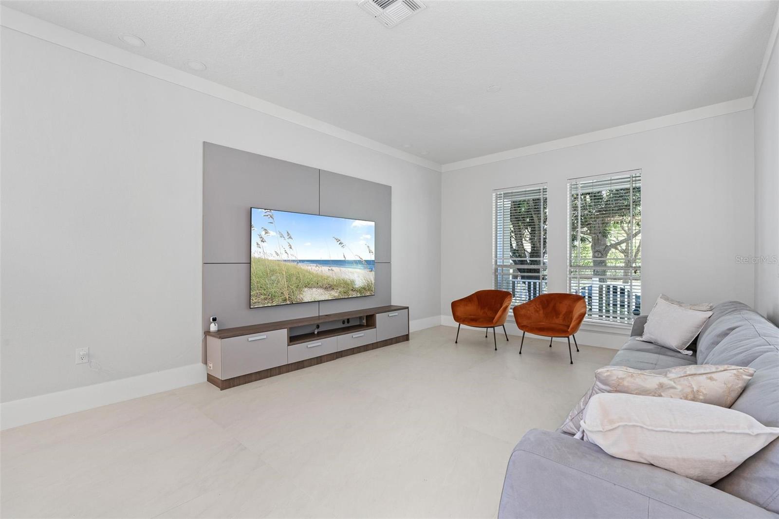 KEENES POINTE - Residential