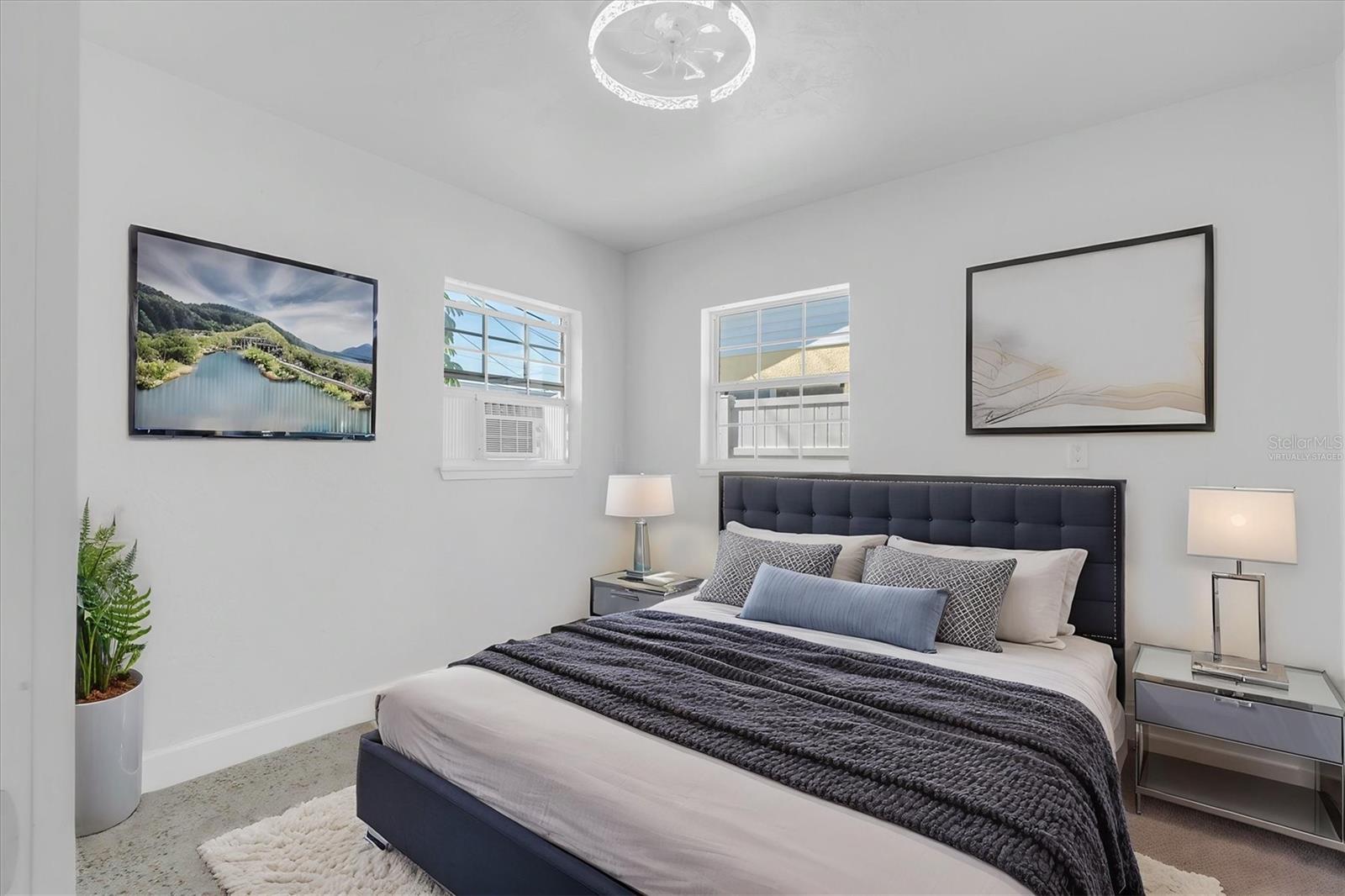 SUNNY SHORES - Residential Income