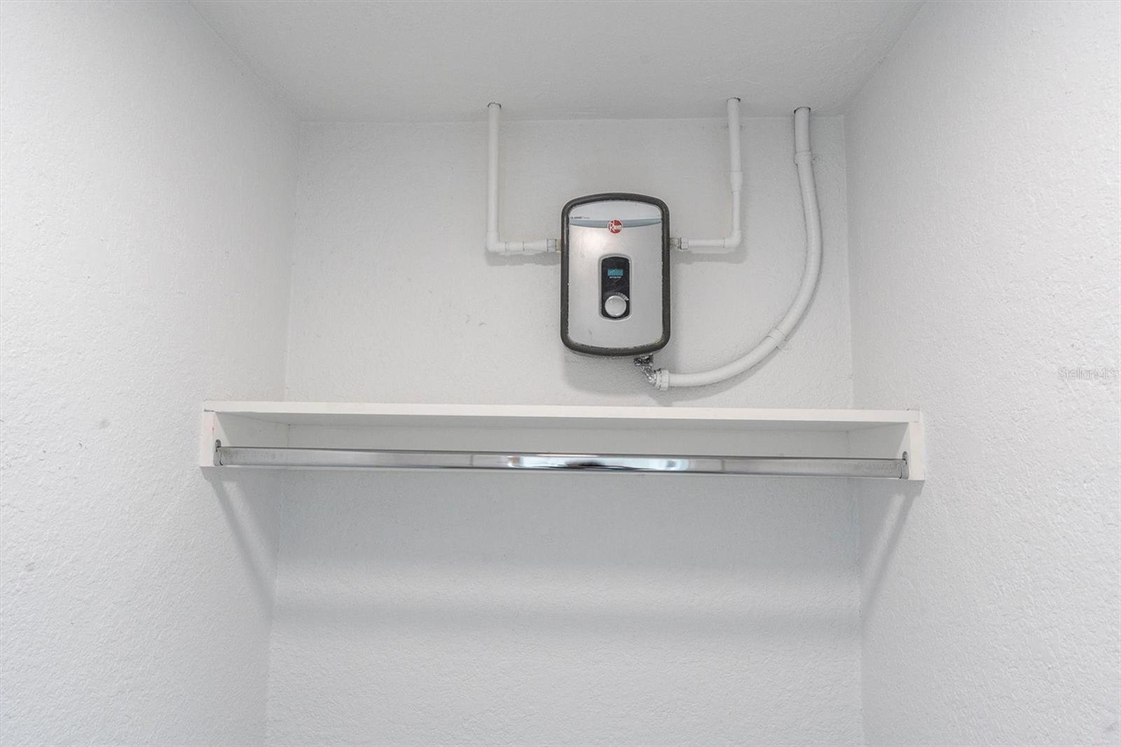 SUNNY SHORES - Residential Income