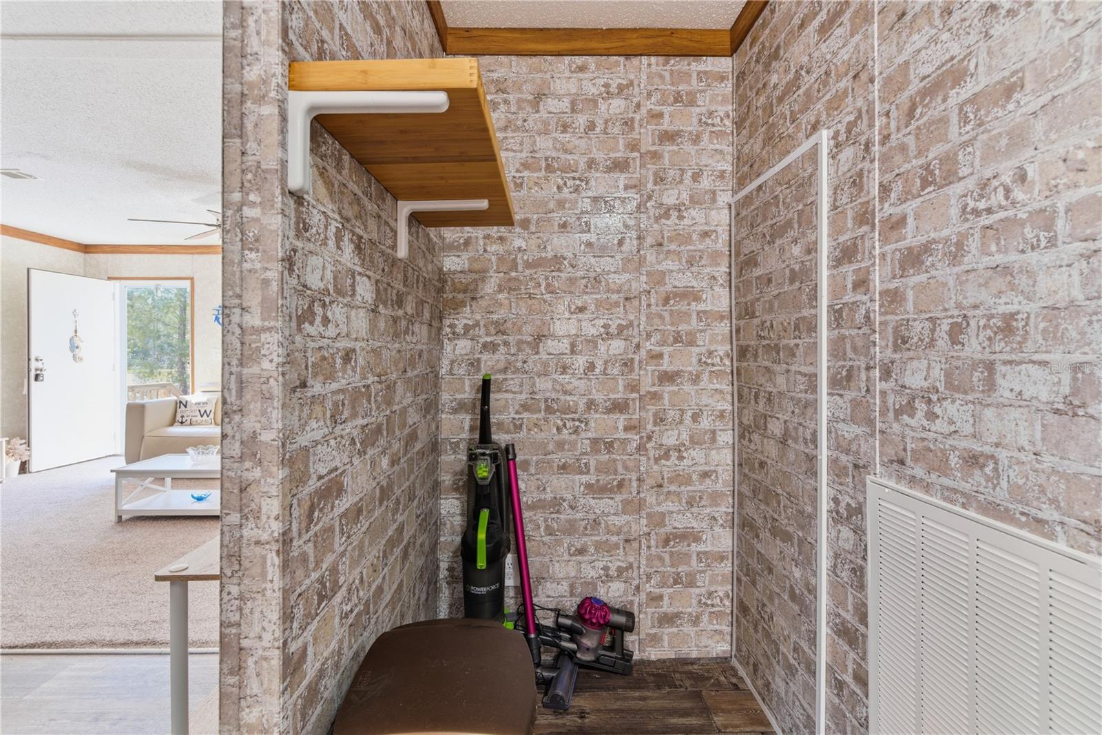 BLACK JACK RIDGE ESTATE - Residential