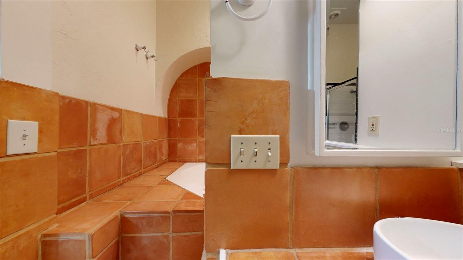 NORTH BAY HEIGHTS - Residential Income