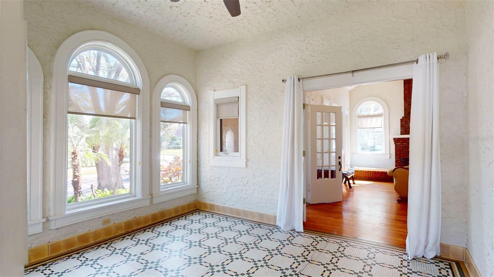 NORTH BAY HEIGHTS - Residential Income