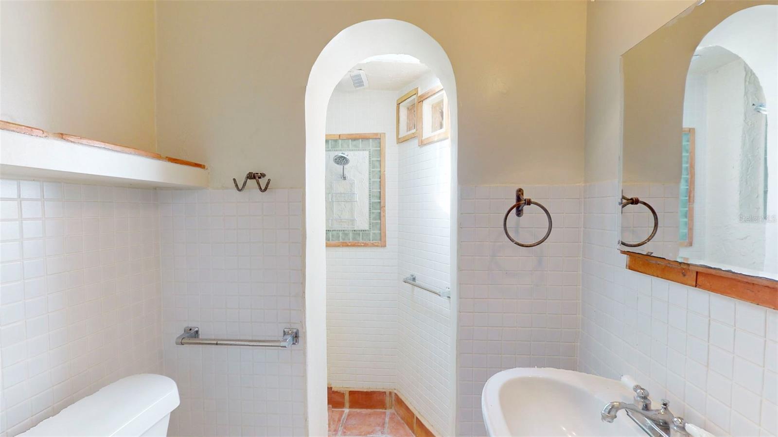 NORTH BAY HEIGHTS - Residential Income