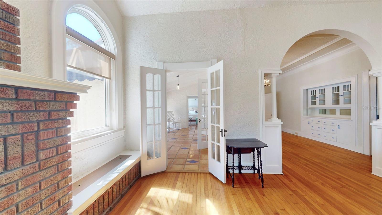 NORTH BAY HEIGHTS - Residential Income