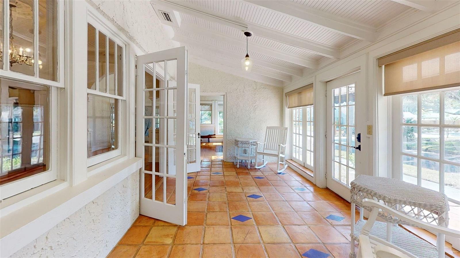 NORTH BAY HEIGHTS - Residential Income