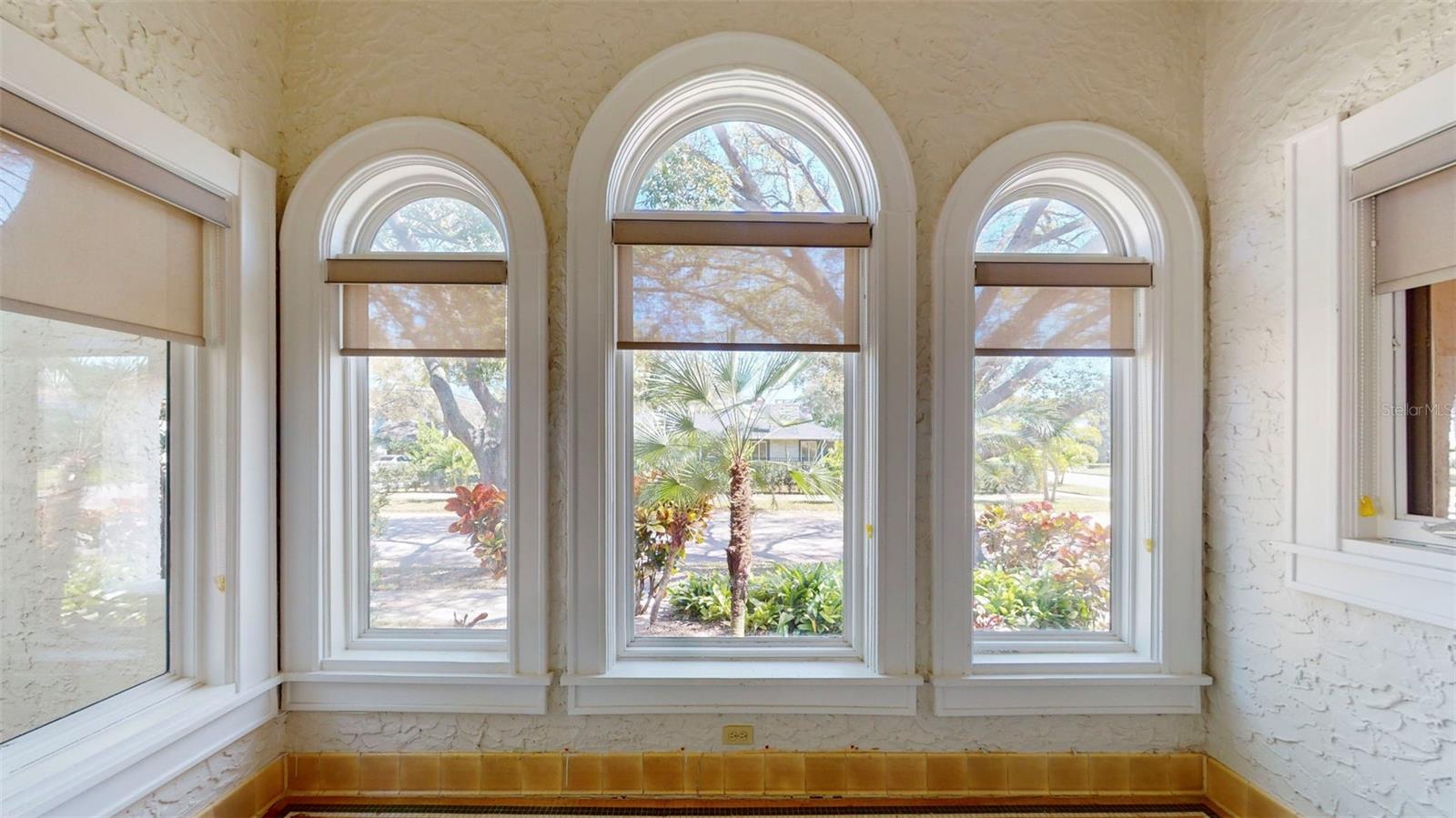 NORTH BAY HEIGHTS - Residential Income