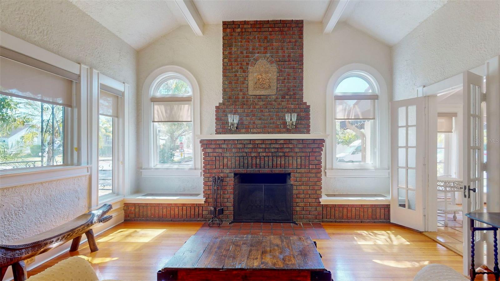 NORTH BAY HEIGHTS - Residential Income