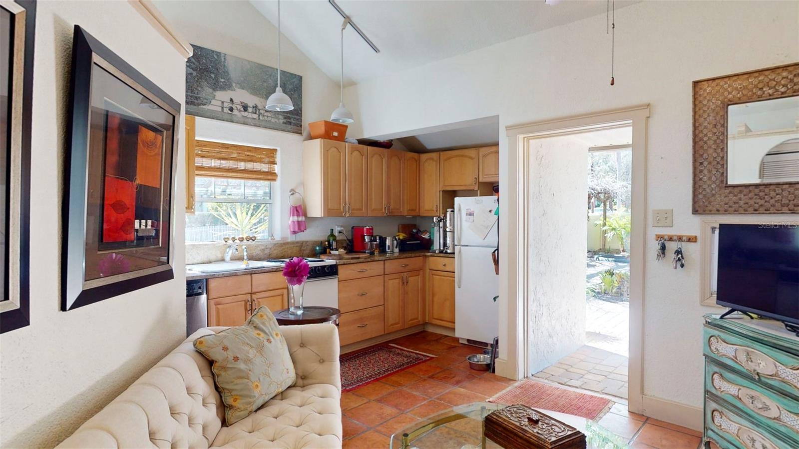 NORTH BAY HEIGHTS - Residential Income