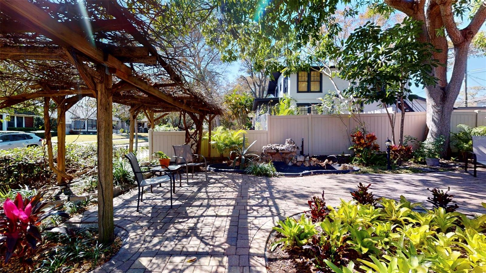 NORTH BAY HEIGHTS - Residential Income